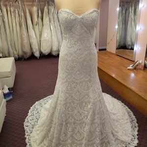 Ashley and Justin bridal gown